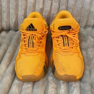 Kids Adidas Crayola shoes yellow size 3.5